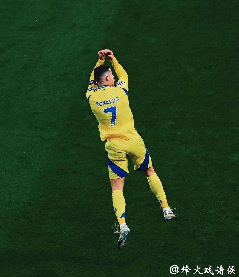 利雅得胜利身价碾压扎瓦拉体育，赢球稳了，但C罗状态明显掉队，谁还能靠他撑场面？球队多点开花没C罗也香，老将是累赘还是战略调兵？